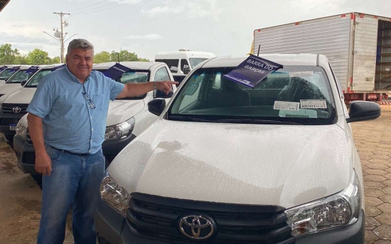 Agricultura familiar de Barra do Garças é beneficiada com duas novas caminhonetes