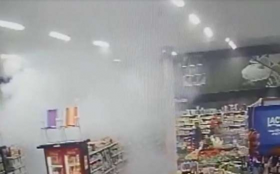 Criança fica ferida após explosão em supermercado de MT