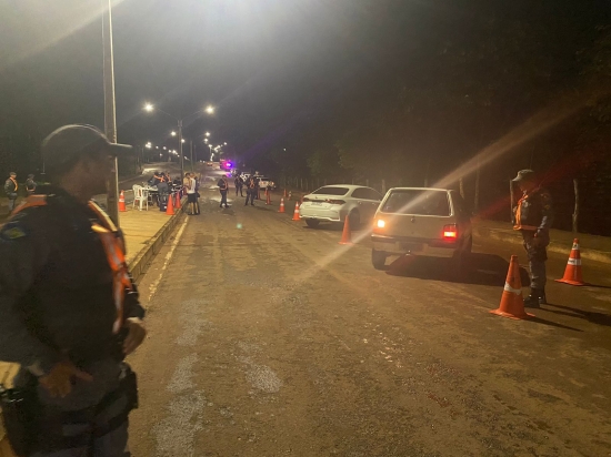 Blitz da Lei Seca em BG termina com 5 presos por embriaguez e 25 veículos removidos