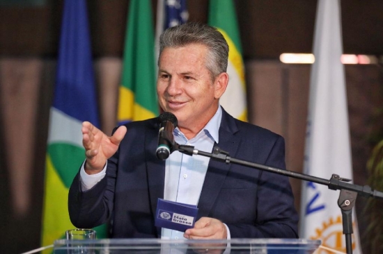 Governador dá ordem de serviço para hospital regional, inaugura obras e lança pacote de investimentos no Araguaia