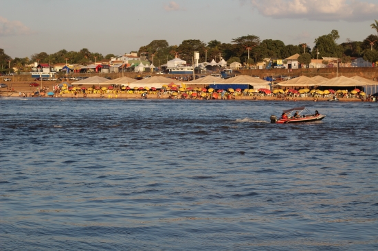 Praia da Arara terá três shows nacionais