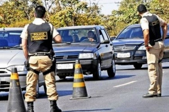 Homem morre após ser atropelado e arrastado por mais de 3 km na BR-070