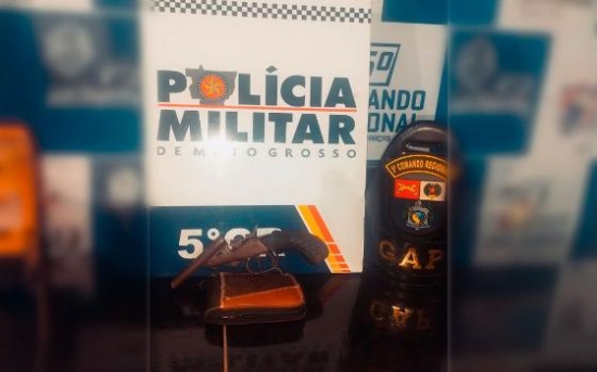 Homem é detido por ameaçar moradores com arma de fogo em Barra do Garças