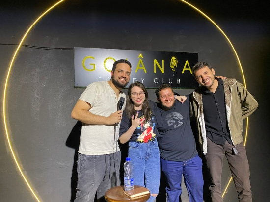 Jovem comediante de Barra do Garças se apresenta em Goiânia e arranca elogios