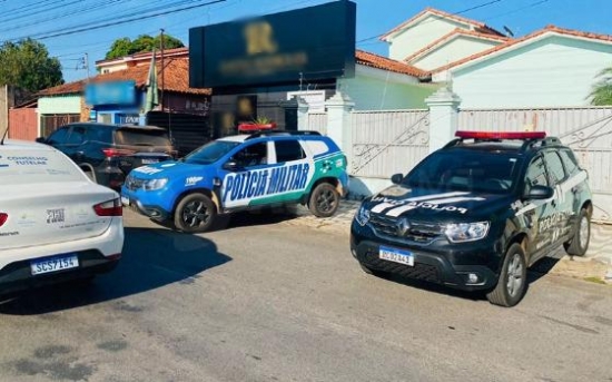 Dupla que assaltou casa de médico em Aragarças morre em confronto com PM