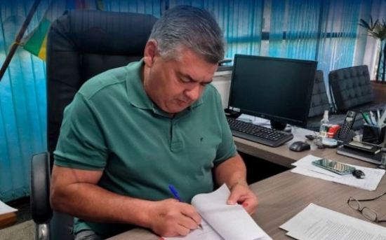 Prefeito diz que vai punir responsáveis por caos em UTI de Barra