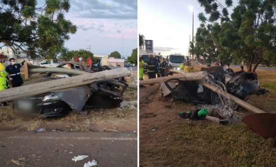 Duas pessoas morrem após carro bater contra poste na BR-040