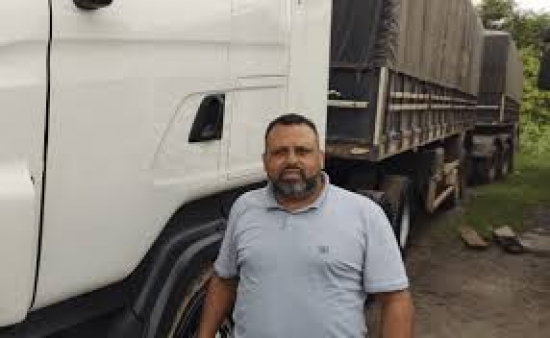 Após reajuste, caminhoneiros prometem: 'O país vai parar novamente'