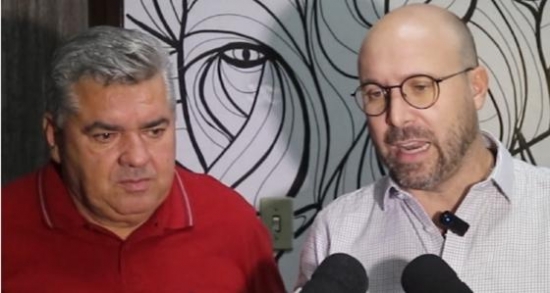 Adilson recebe apoio de Beto 2 a 1 para pavimentar 100% do Jardim Nova Barra
