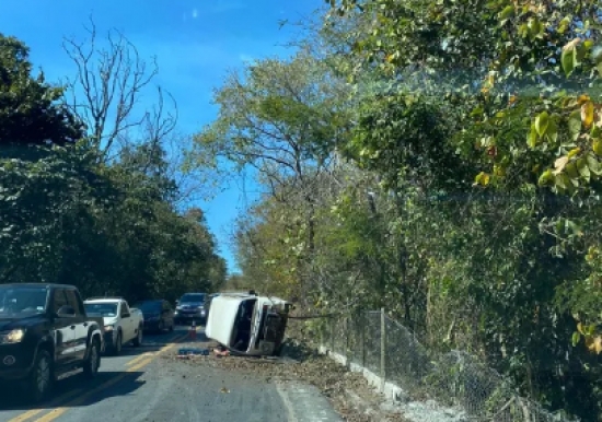 Acidente com kombi e dois carros deixa 5 pessoas feridas em MT