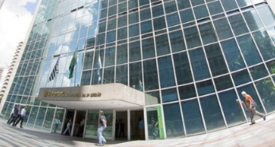 Concursos públicos oferecem salários de até R$ 32 mil; confira as vagas