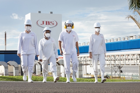JBS Couros abre 13 vagas de emprego na unidade de Barra do Garças