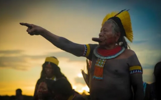 'Compromisso em defesa da Terra': cacique Raoni convoca líderes indígenas e políticos para encontro em aldeia no Alto Xingu
