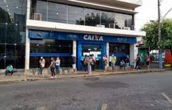 Agências da Caixa vão abrir uma hora mais cedo nesta sexta-feira (21)