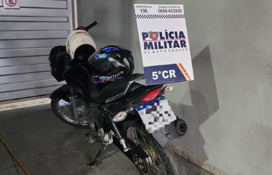 Jovem é detido após sofrer acidente com moto furtada em Barra do Garças