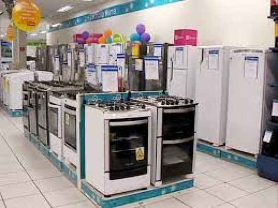 Queda da Selic barateia pouco crédito e prestações, diz Anefac