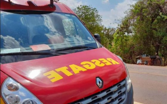 Carro com família capota e criança de 6 anos morre em Barra do Garças