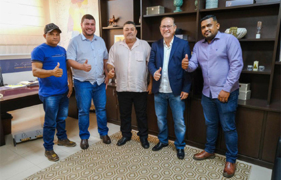 Em visita a deputado, prefeito e vereadores agradecem recursos para Santa Terezinha