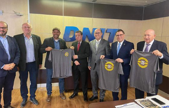 Dr. Eugênio retoma reunião com DNIT para definir licença para obras das BRs 158, 242 e 080
