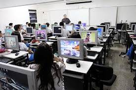 Governo Federal lança plano para conectar todas as escolas públicas até 2026
