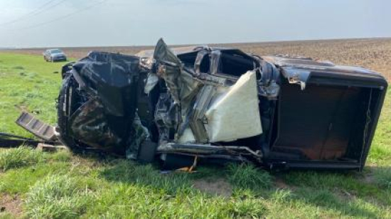 Acidente envolvendo dois carros mata duas pessoas 