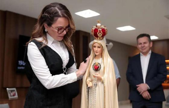 Contra o aborto, primeira-dama de MT reforça convite para caminhada em defesa da vida
