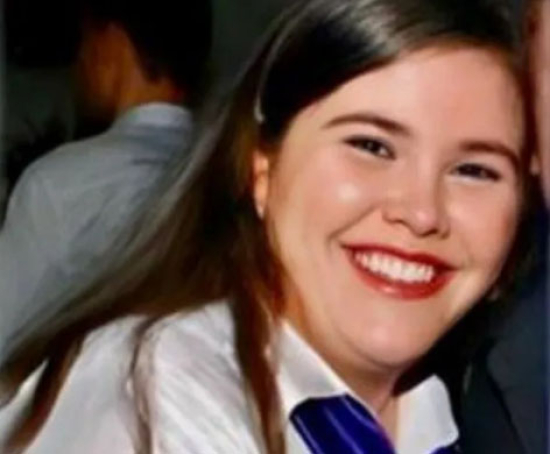 Professora morre eletrocutada ao tentar tirar cabo de geladeira da tomada em MT