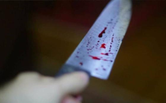 Jovem é presa por esfaquear mulher durante briga em Barra do Garças