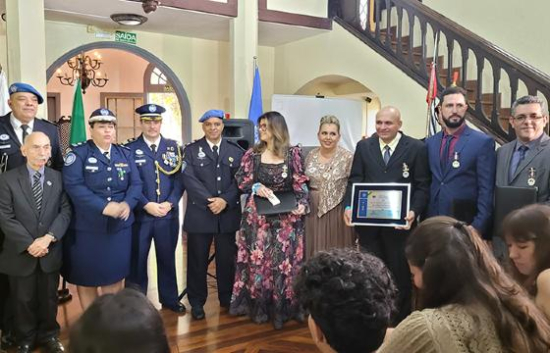 Profesor Sirivino é honrado com Prêmio Internacional da AUNIPI/ONU
