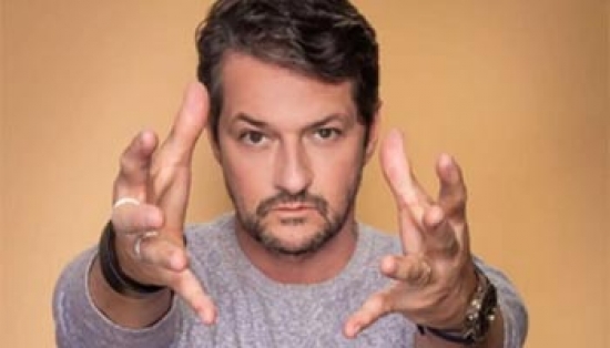 Em briga de Marcelo Serrado com decoradora, Justiça condena os dois e ator recorre