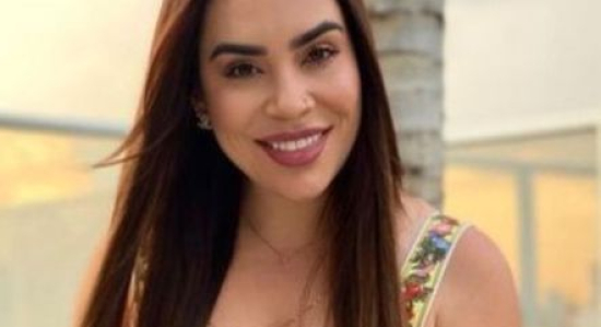 Naiara Azevedo vai a delegacia da mulher em Goiânia pedir medida protetiva contra ex-marido