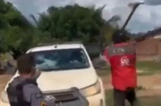 Suspeito de crime ambiental se revolta durante fiscalização e destrói carros da Sema em MT