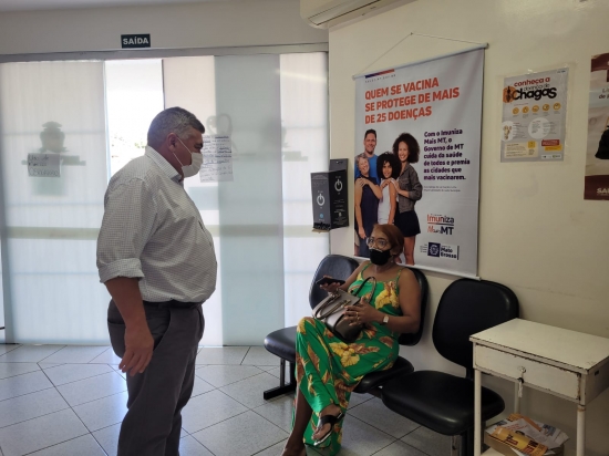 Dr. Adilson visita UBS do Centro e ouve demandas dos moradores sobre atendimentos