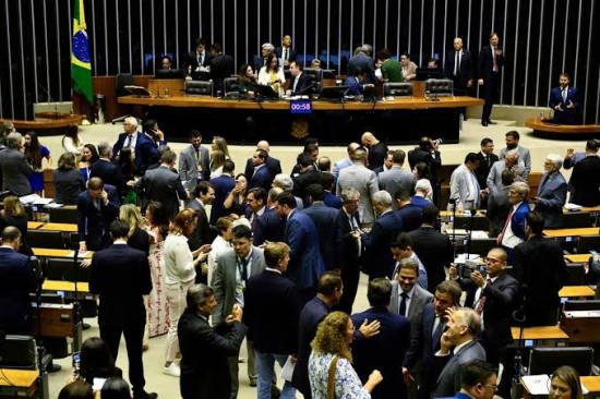 Veja como votaram deputados de MT no veto de desoneração da folha de pagamento em Brasília