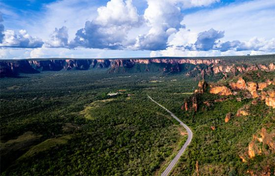 Procon-MT alerta sobre exercício ilegal de guia de turismo; registro profissional é obrigatório