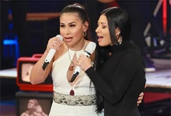 Simaria surta com Simone em apartamento e policia é envolvida em briga entre irmãs: 