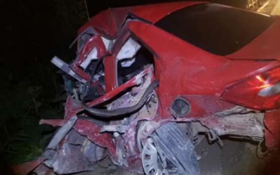 Médico e pastor morrem após carros baterem de frente em rodovia 