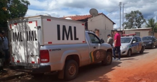 Motorista morre em Aragarças após capotar carro na BR-070