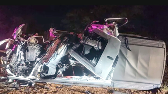 Condutor de carro é socorrido em estado grave após colisão com caminhão no Nortão