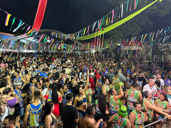 Banana com Cevada, Marcela Mares, Sacode e Deixa em Off abrem primeira noite do Araguaia Folia 2024 com chave de ouro