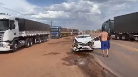 Motorista morre em acidente com carreta na Rodovia dos Imigrantes em MT