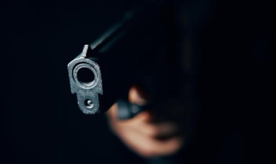 Família é rendida e assaltada por criminosos encapuzados em Barra do Garças