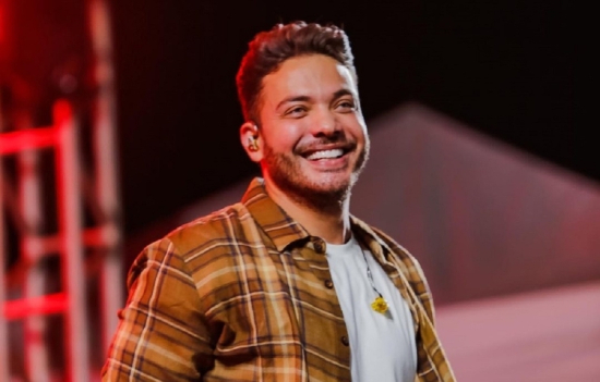 Jovem que teve imagem compartilhada após show de Wesley Safadão deve receber R$ 10 mil