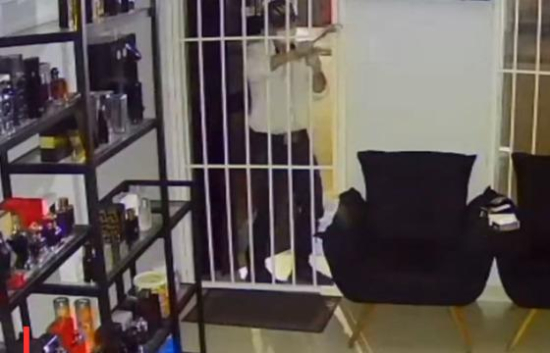 Duas lojas são furtadas na mesma rua em Barra do Garças