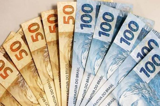 Entenda o impacto do aumento de gastos do governo no bolso do trabalhador