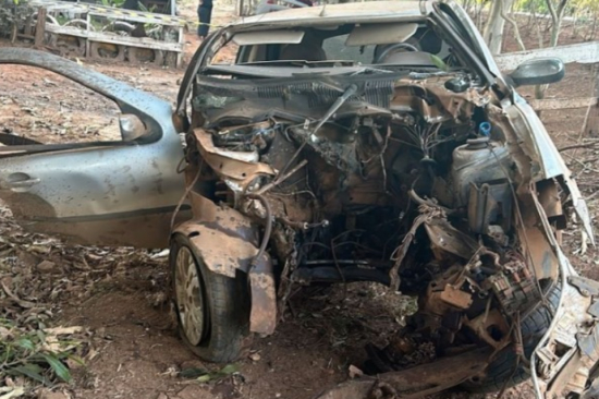  Acidente arremessa passageiros e deixa um morto e um ferido