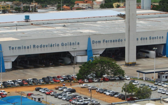 Adolescente que foi abusada por motorista de ônibus enquanto dormia ficou em 'estado de choque', diz polícia