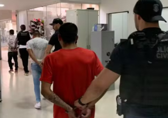 Pai e dois filhos são presos suspeitos de matar dono de oficina após atraso para terminar conserto de carro