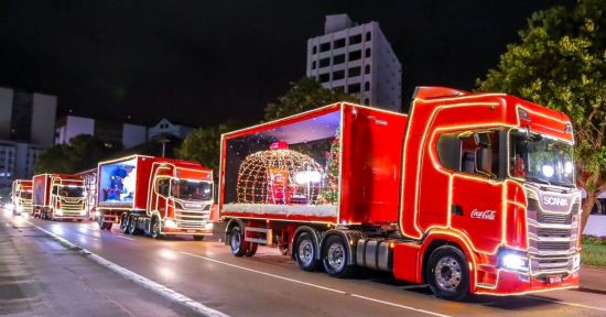 Caravana de Natal da Coca-Cola 2024 traz magia e união pelas ruas das cidades brasileiras