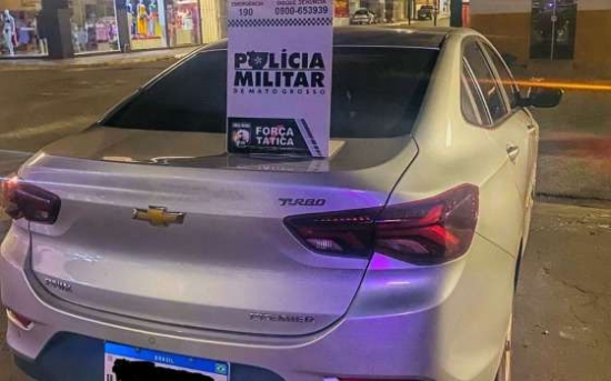 Dupla armada com facas invade casa, rende morador e rouba carro em Barra do Garças